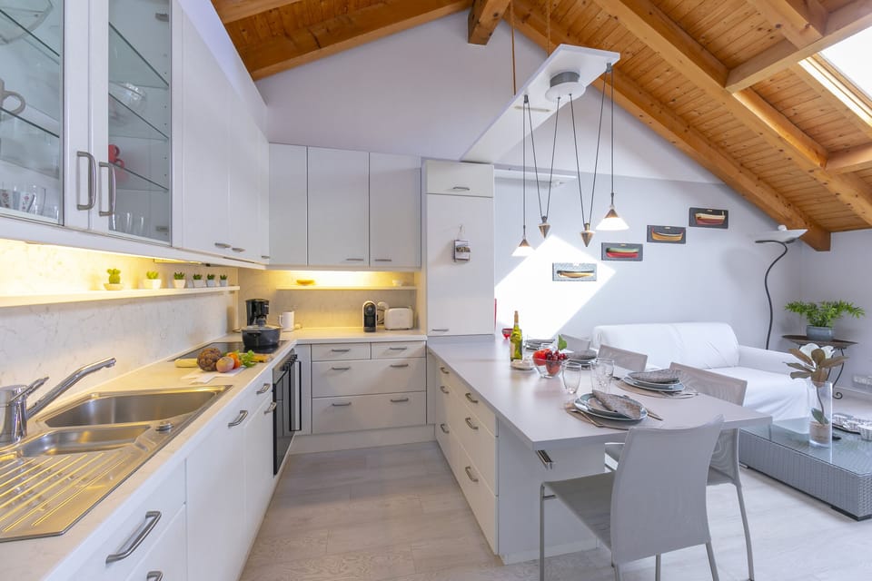 Kitchen seen from the entrance