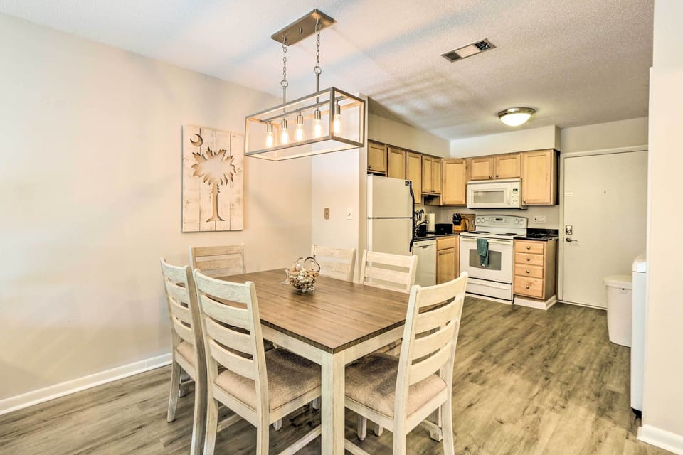 Dining Space | Dishware/Flatware