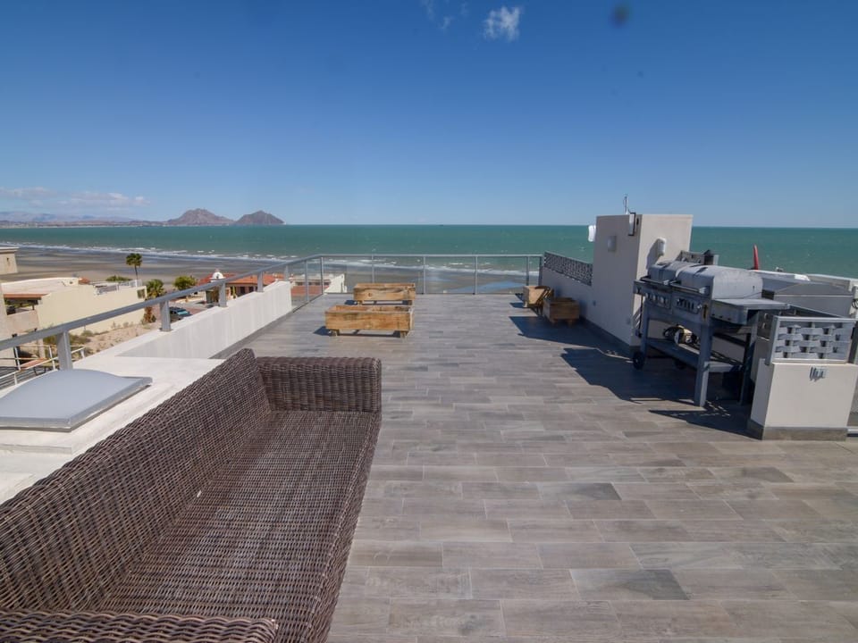 Fire up the BBQ on the rooftop of Casa Playa Vista in La Hacienda San Felipe Baja California — grill with ocean views.