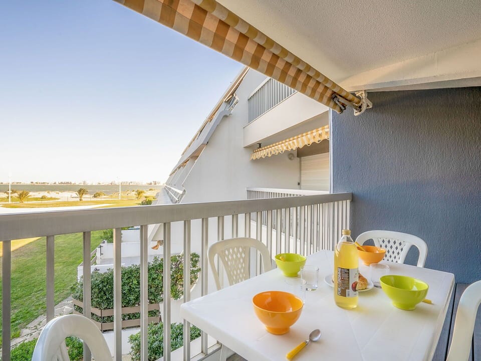 Property, Yellow, Room, House, Real Estate, Building, Balcony, Interior Design, Furniture, Architecture