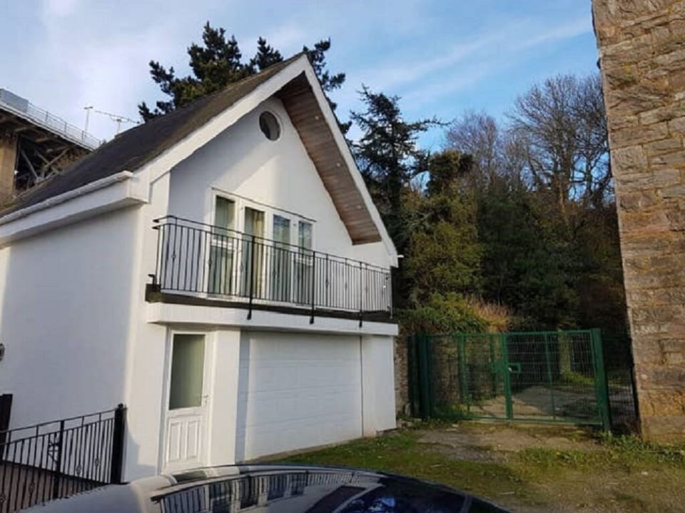 Brunel Boathouse - Detached property