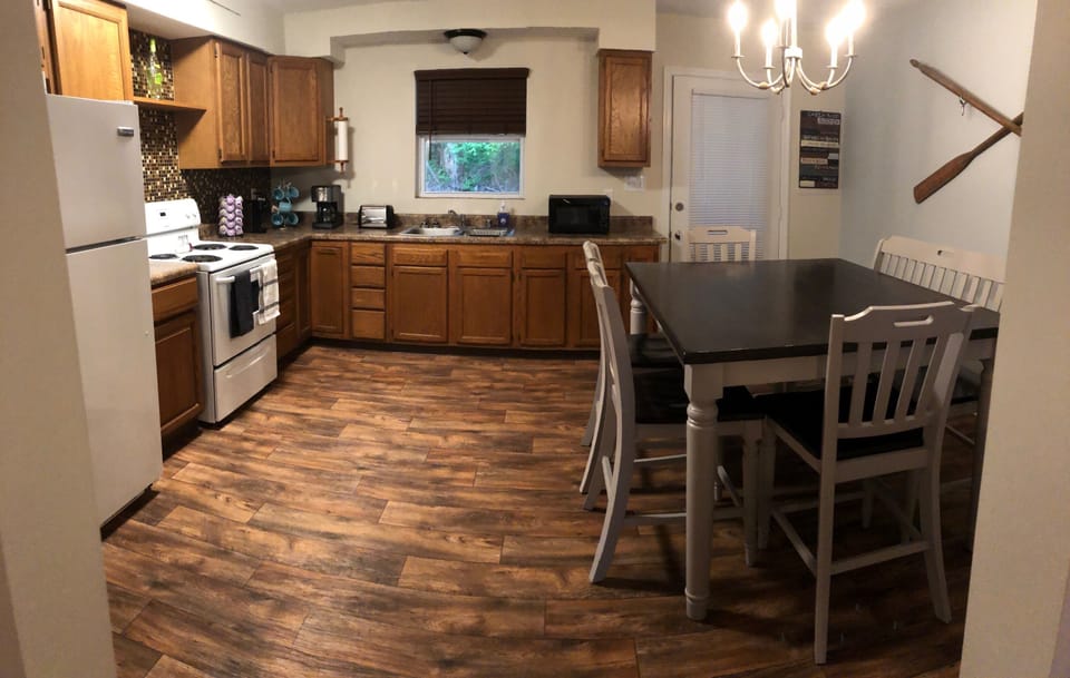 Bar height dining room table that seats 6