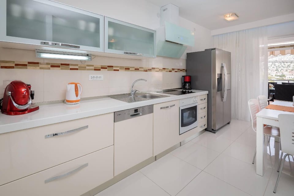 Kitchen area. kitchen 1st. floor