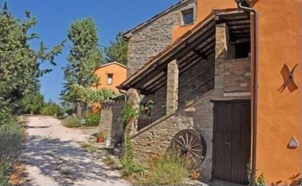 The entrance to the small Borgo