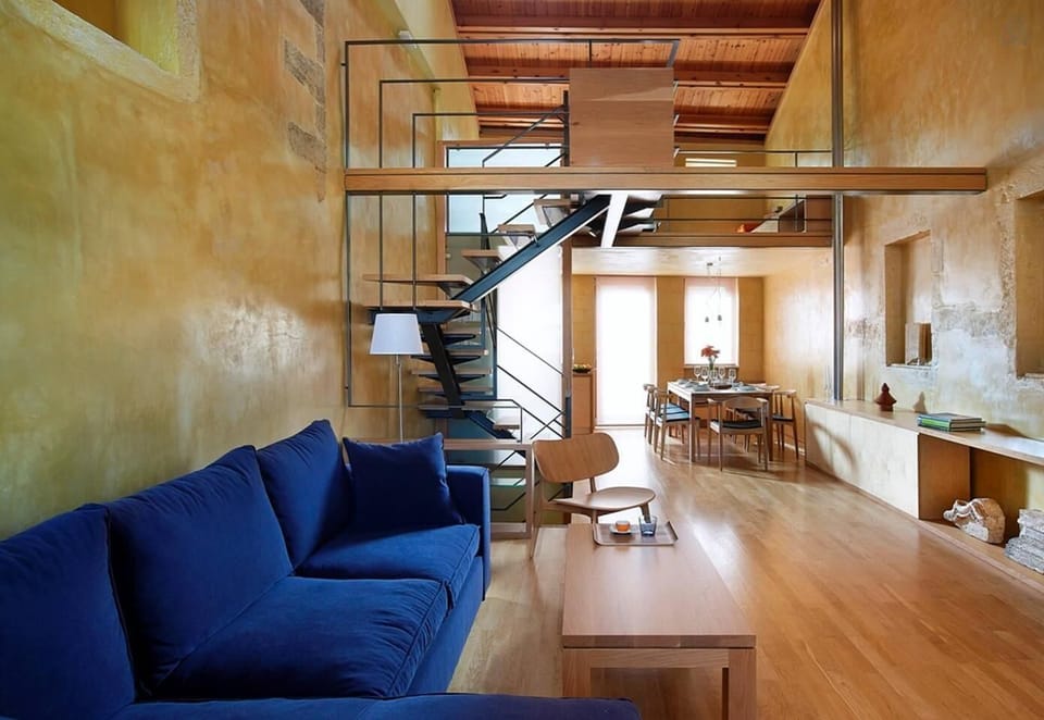 Dining area. Dorotheou deluxe house in Chania center