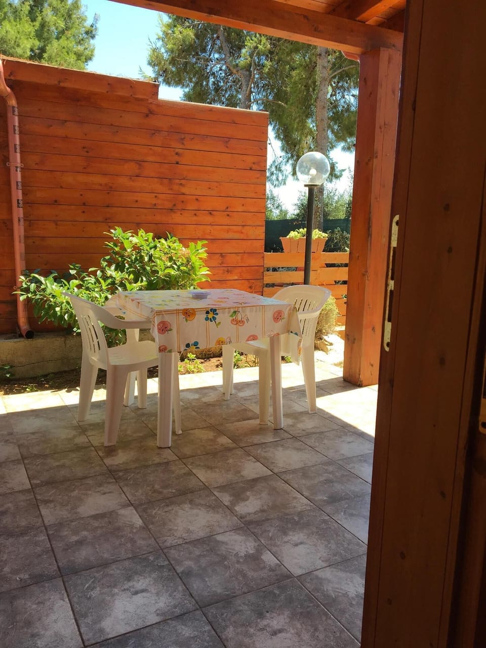 Outdoor dining