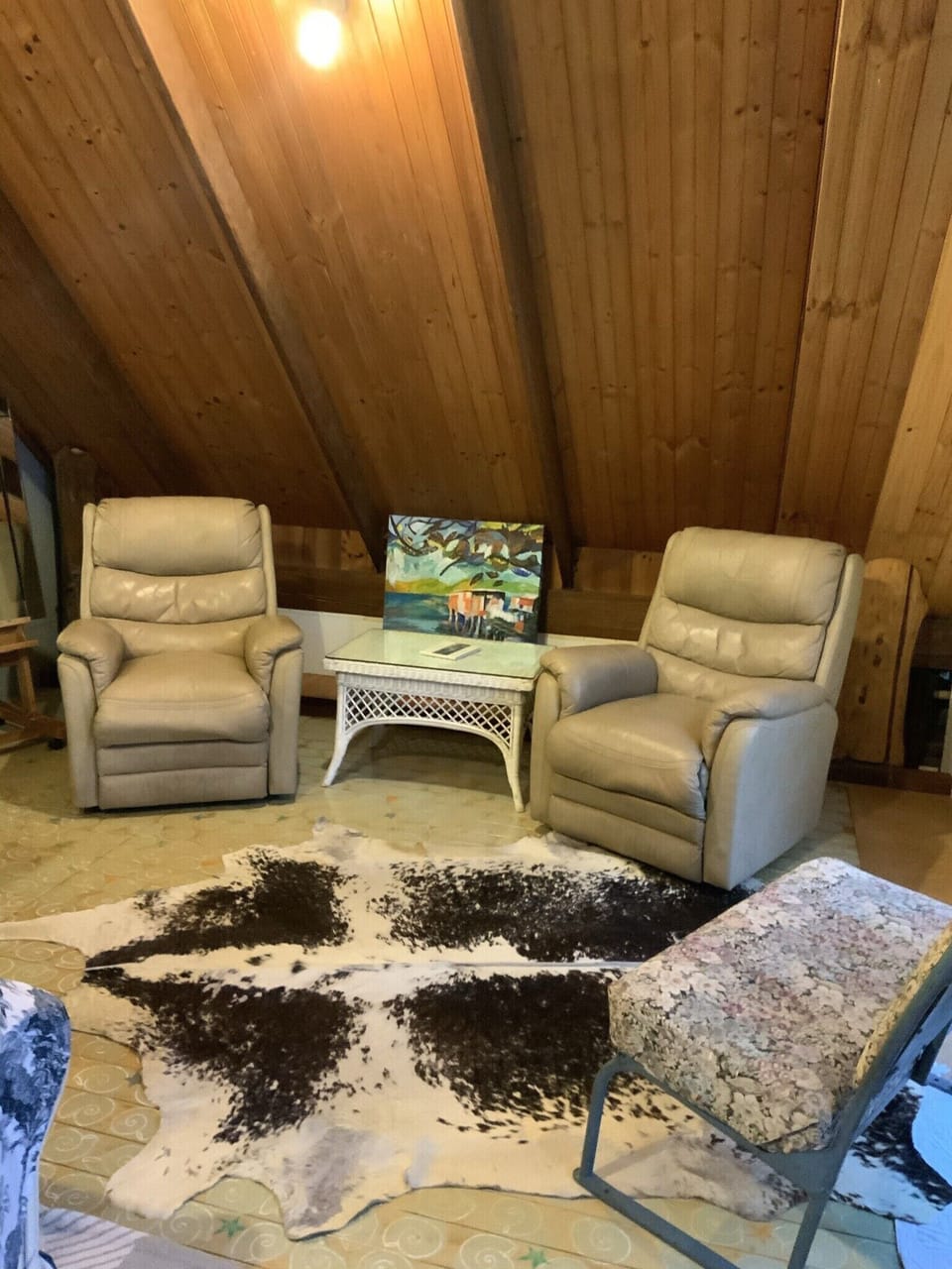 Upstairs space for reading / journaling.