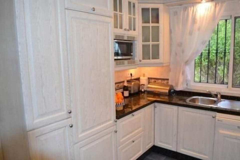 Kitchen area