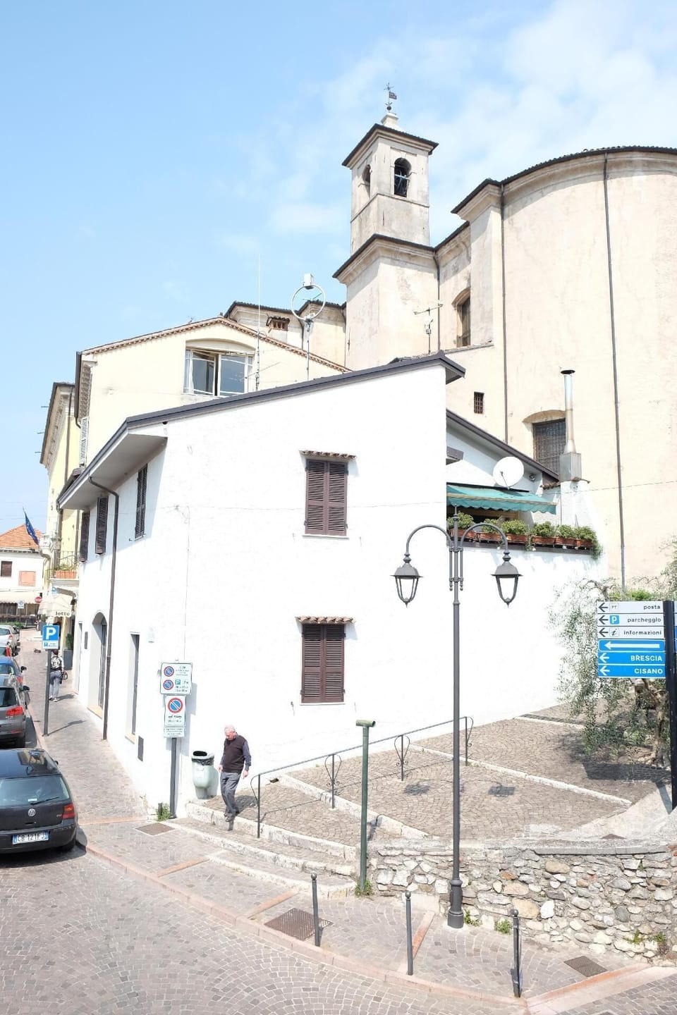 Area that directly surrounds the property. View to the "Centro Storico"