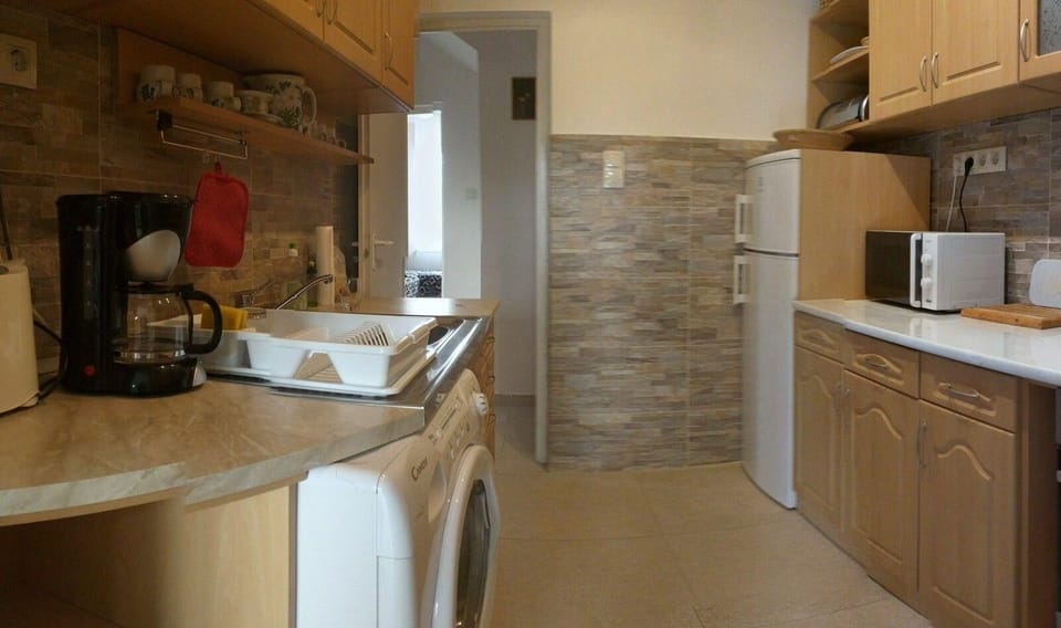 Kitchen area