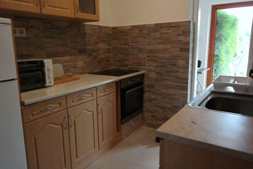 Kitchen area