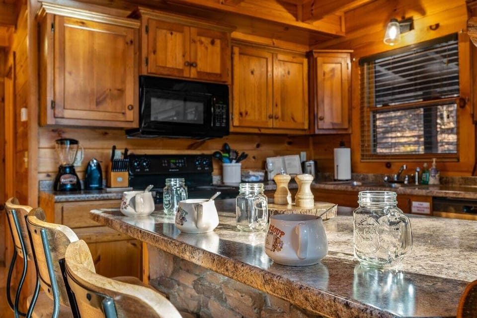 Savor your meal and engage in lively conversation with the chef as you enjoy the delicious flavors they've prepared just for you.