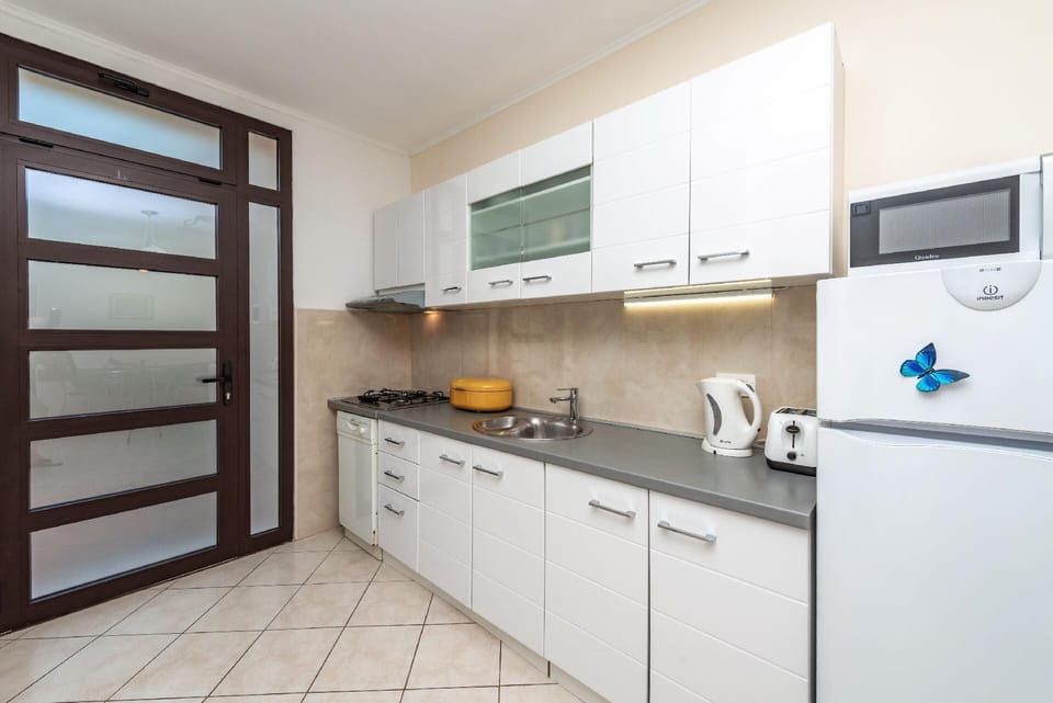 Kitchen area