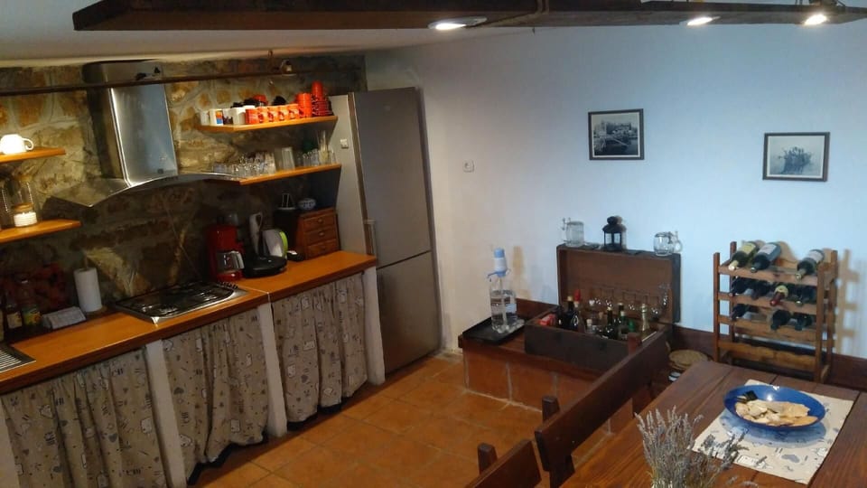 Kitchen area