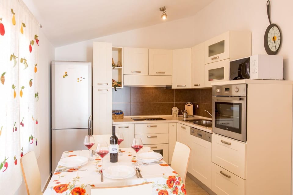Dining area. second floor