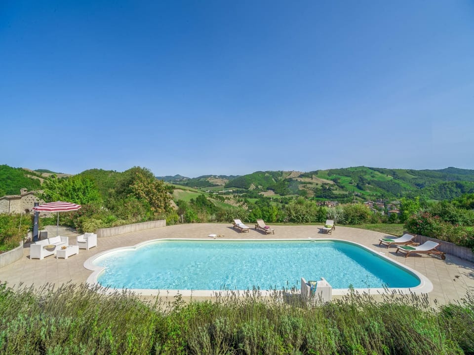 Holiday Home Swimming Pool