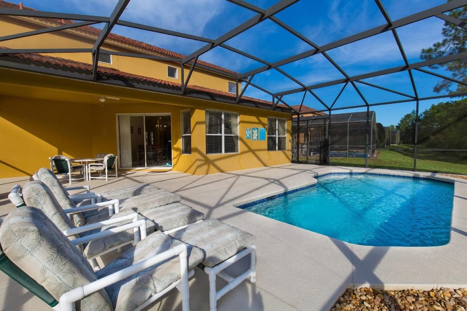 Private Pool and Large Spacious Deck