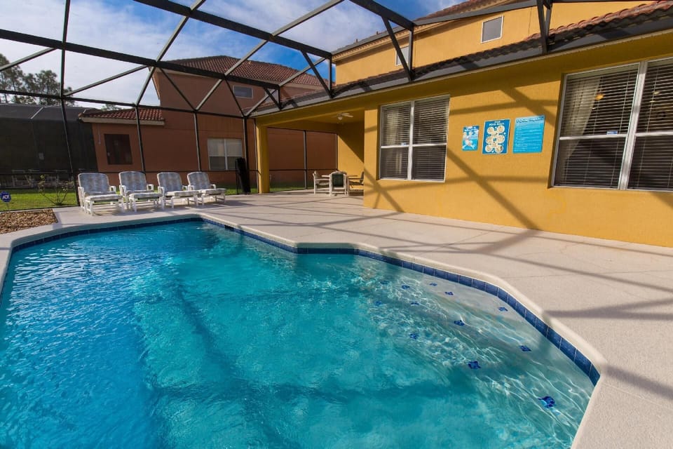 Private Pool and Large Spacious Deck