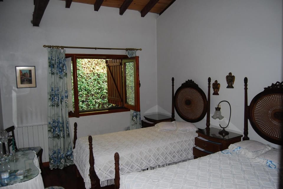 bedroom1