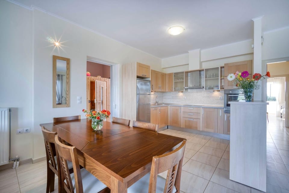 Kitchen area. fully equipped