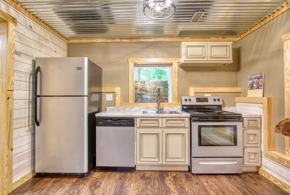 Full guest kitchen