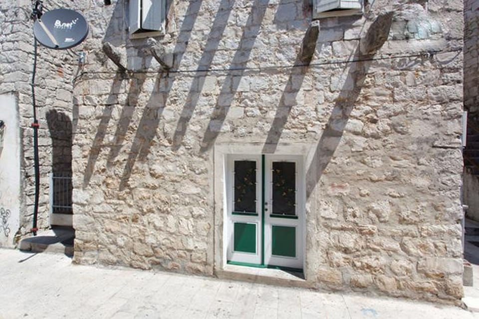 Entrance to the studio apartment