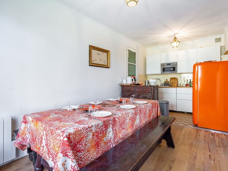 Building, Cabinetry, Furniture, Picture Frame, Window, Orange, Drawer, House, Wood, Floor