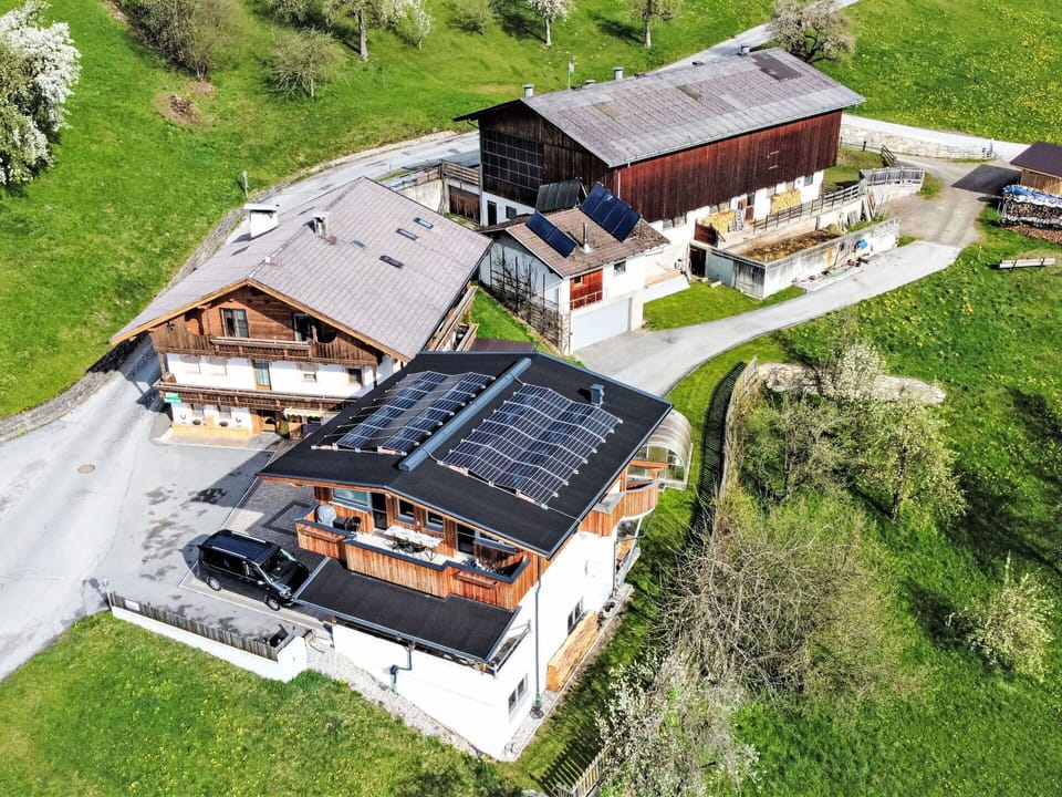 Building, House, Slope, Land Lot, Natural Landscape, Urban Design, Grass, Leisure, Public Space, Cottage