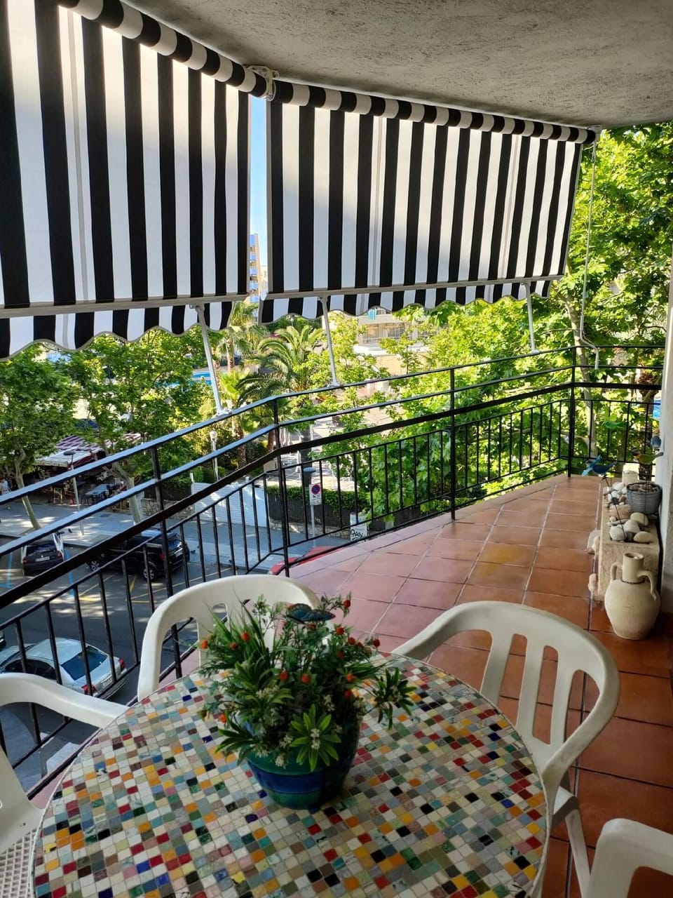 Terrace with sea views