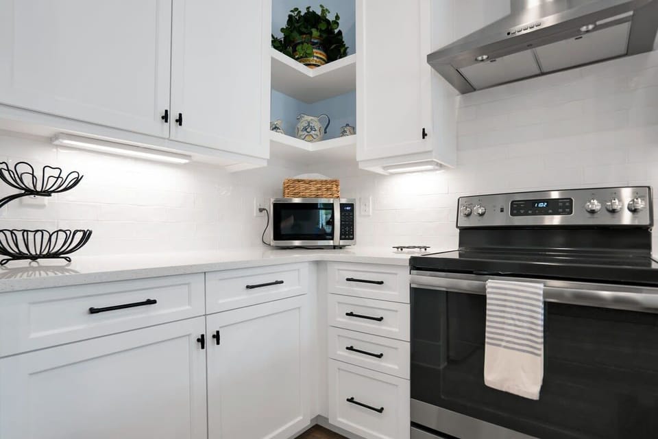 Beautiful, bright and spacious kitchen.