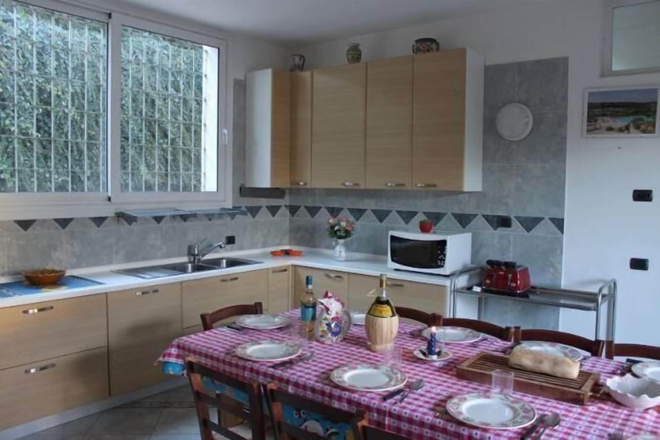 Kitchen  right view