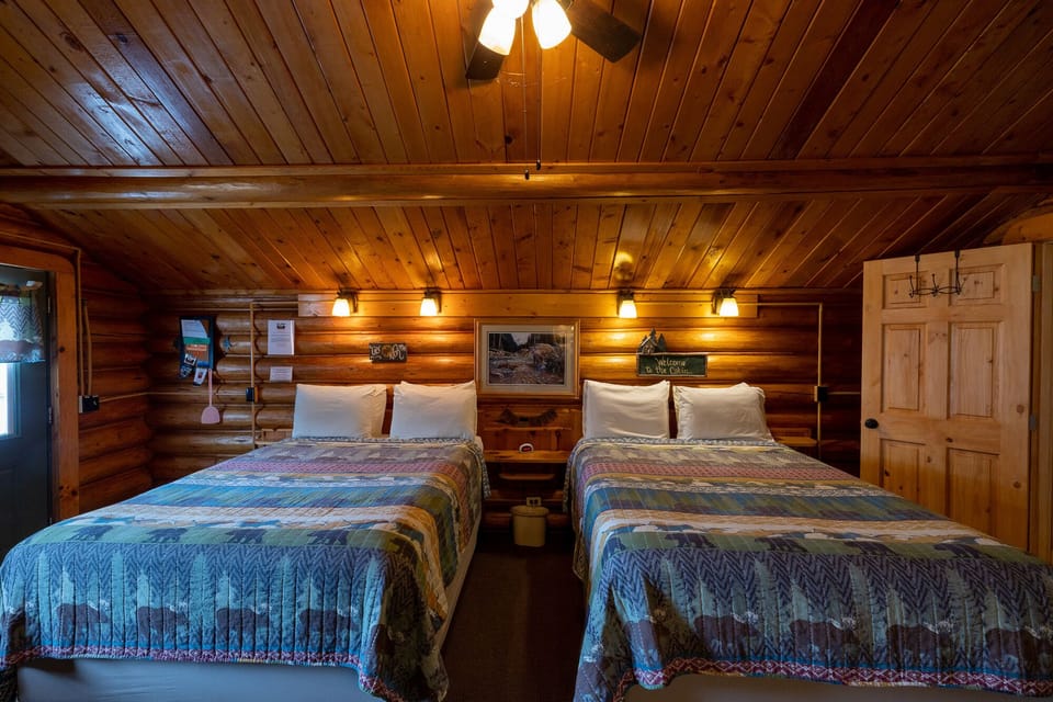 Cabin202_027_05-12-23