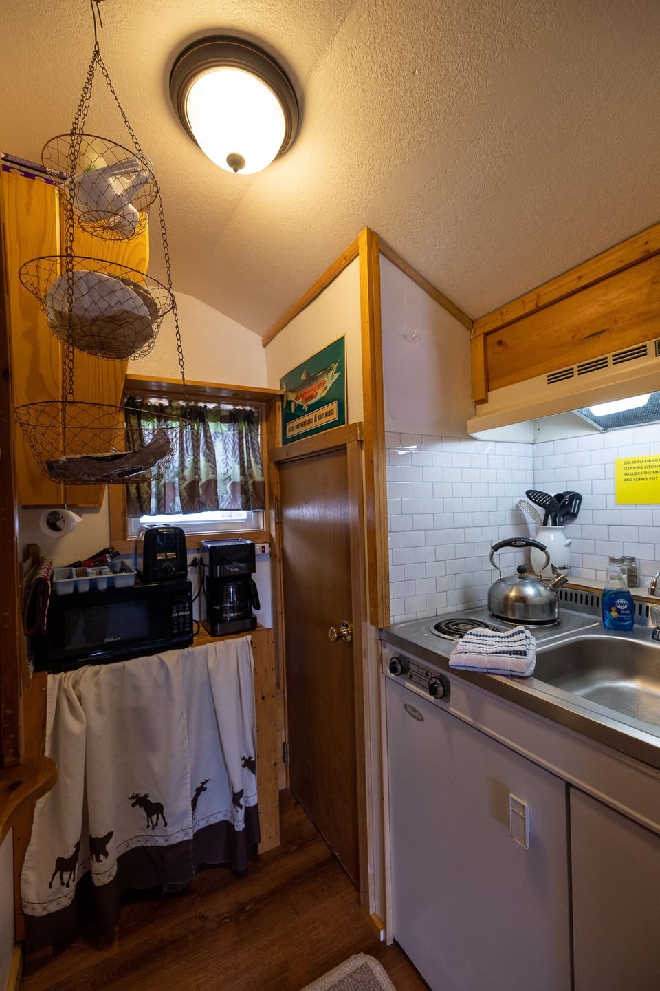 Cabin202_018_05-12-23