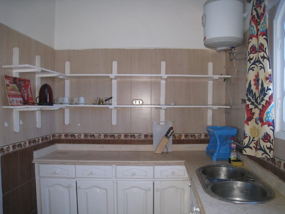 Kitchen area