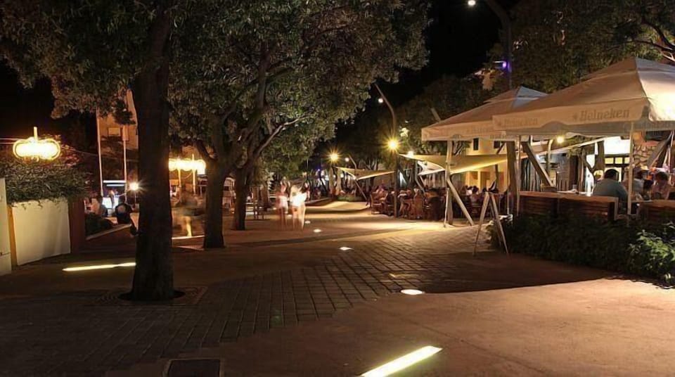 town center - walking area