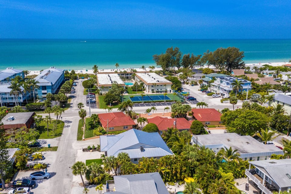 Prime Location: 380 Feet to the Beach & Gulf