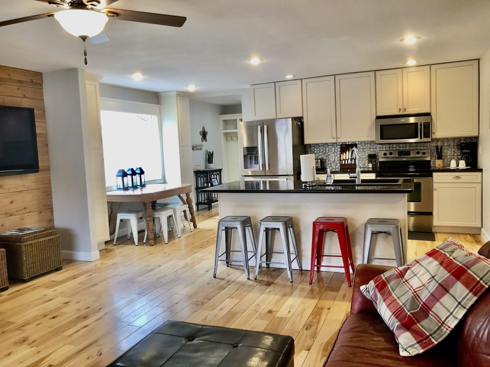 Nice homey space for family and friends 