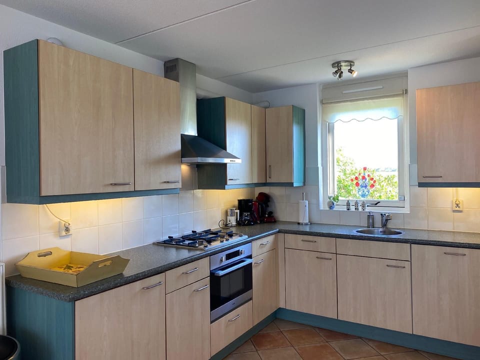 Kitchen area. Kitchen