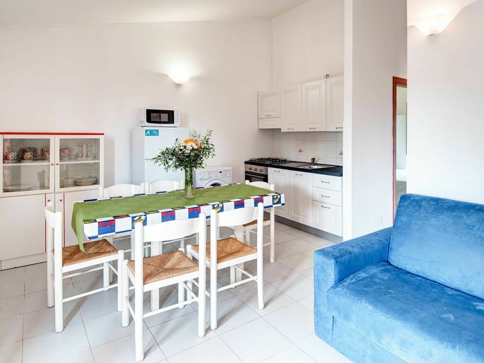 Room, Furniture, Interior Design, Property, Building, Floor, House, Table, Turquoise, Kitchen