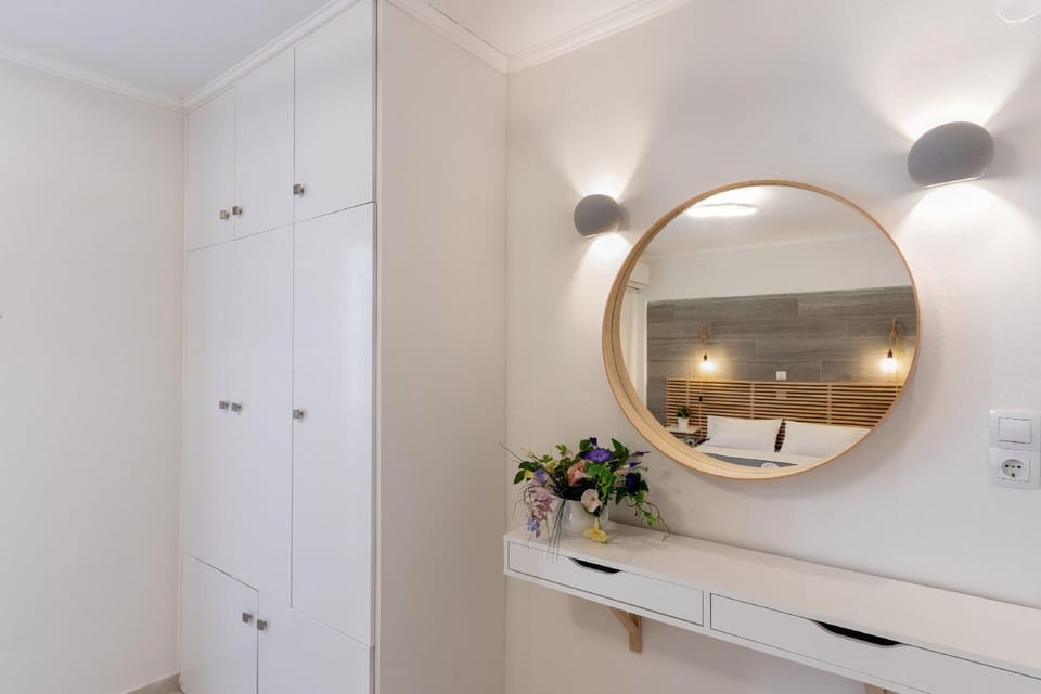 Sleeping area. Decoration Details