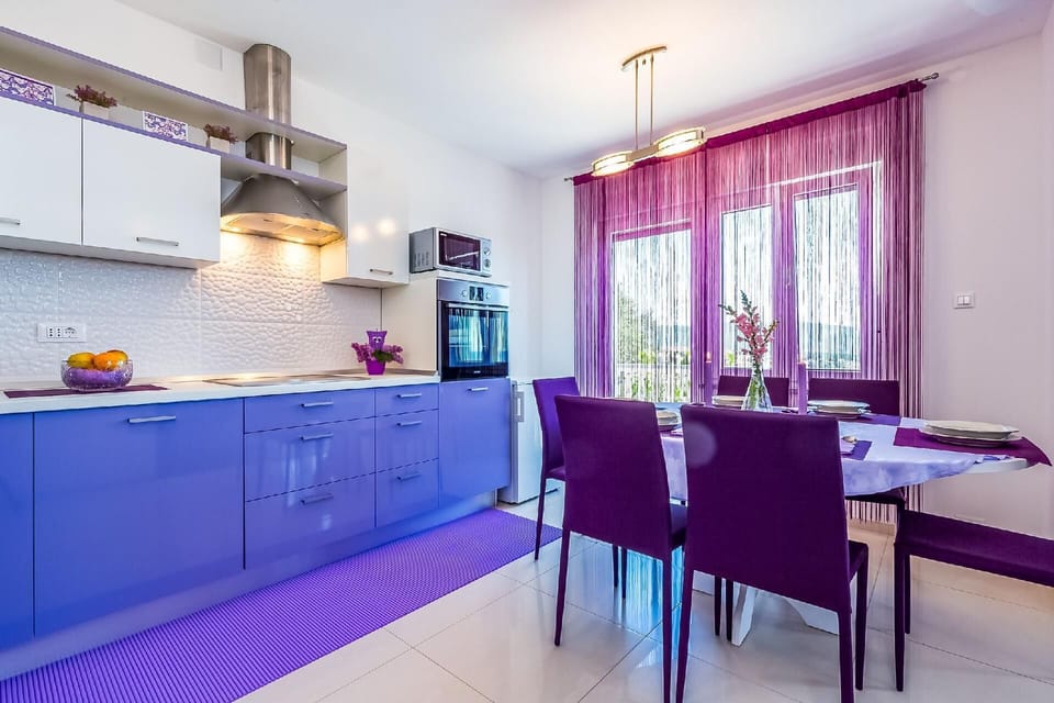 Kitchen area