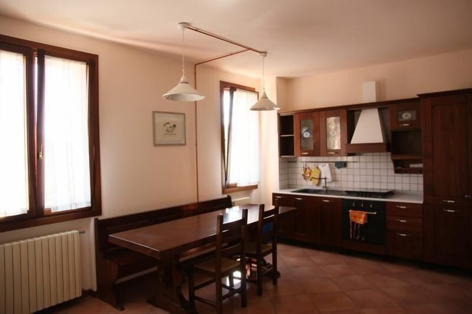 Kitchen area. the kitchen
