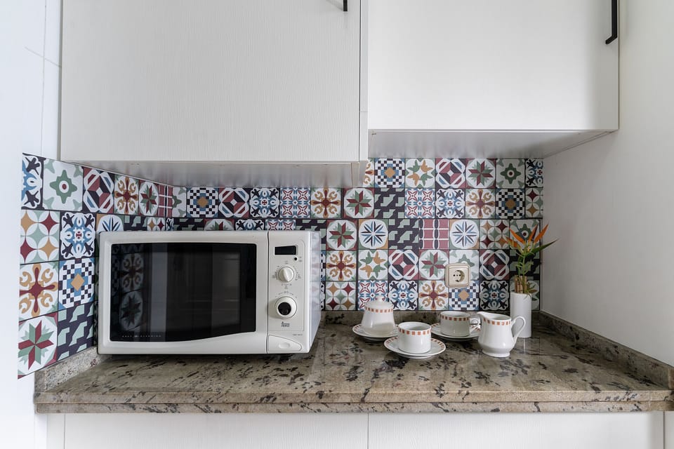 Bright kitchen with all the amenities