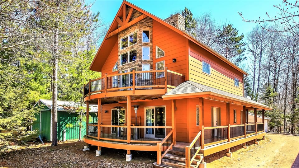 Front view of lake house