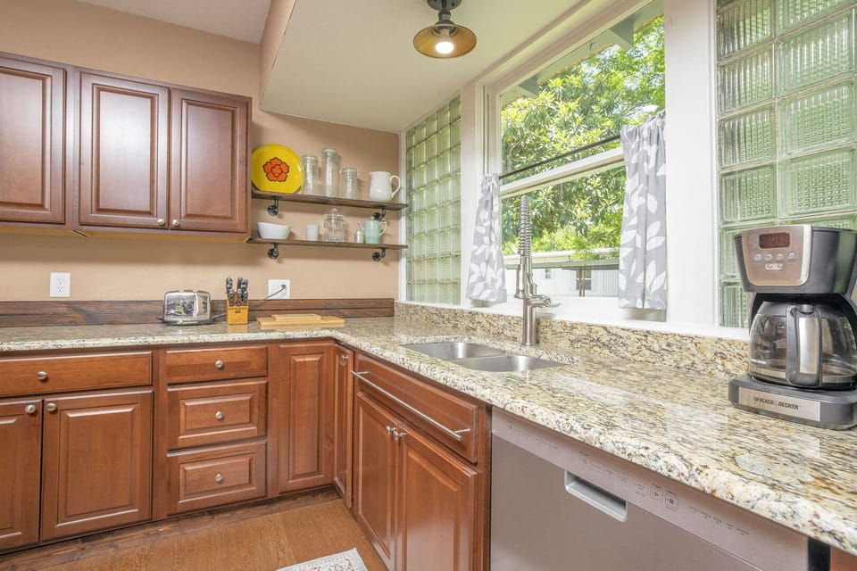 Fully equipped kitchen