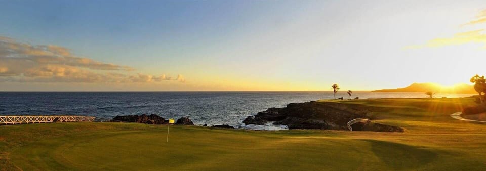 Area that directly surrounds the property. Golf