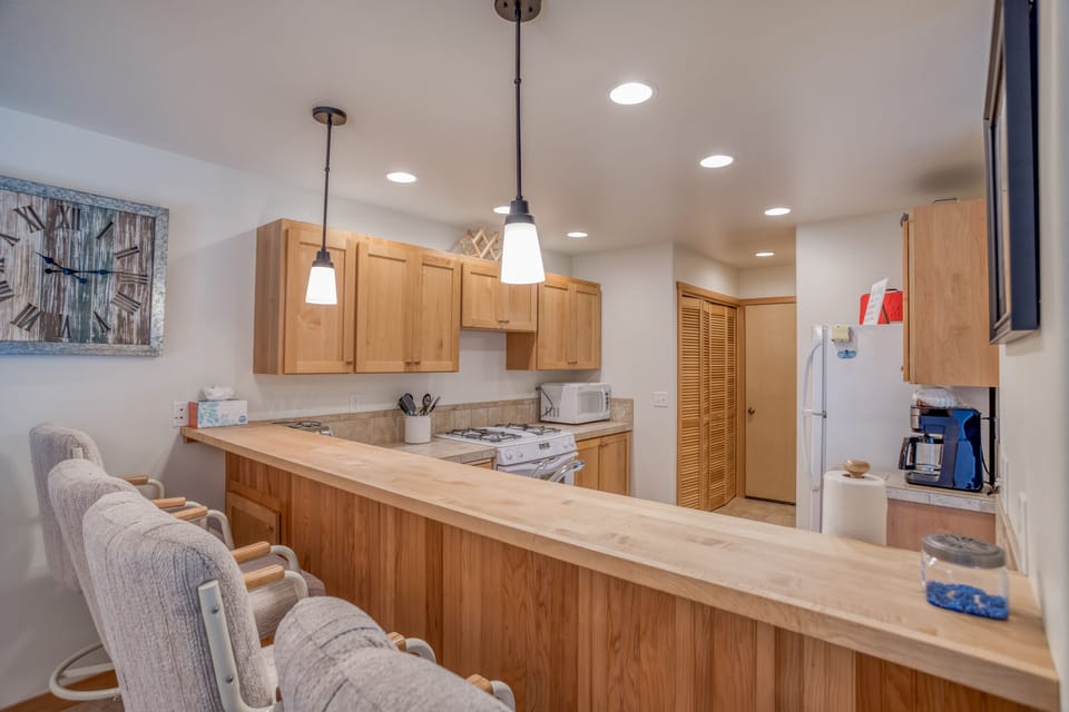 Kitchen Seating with Kitchen View