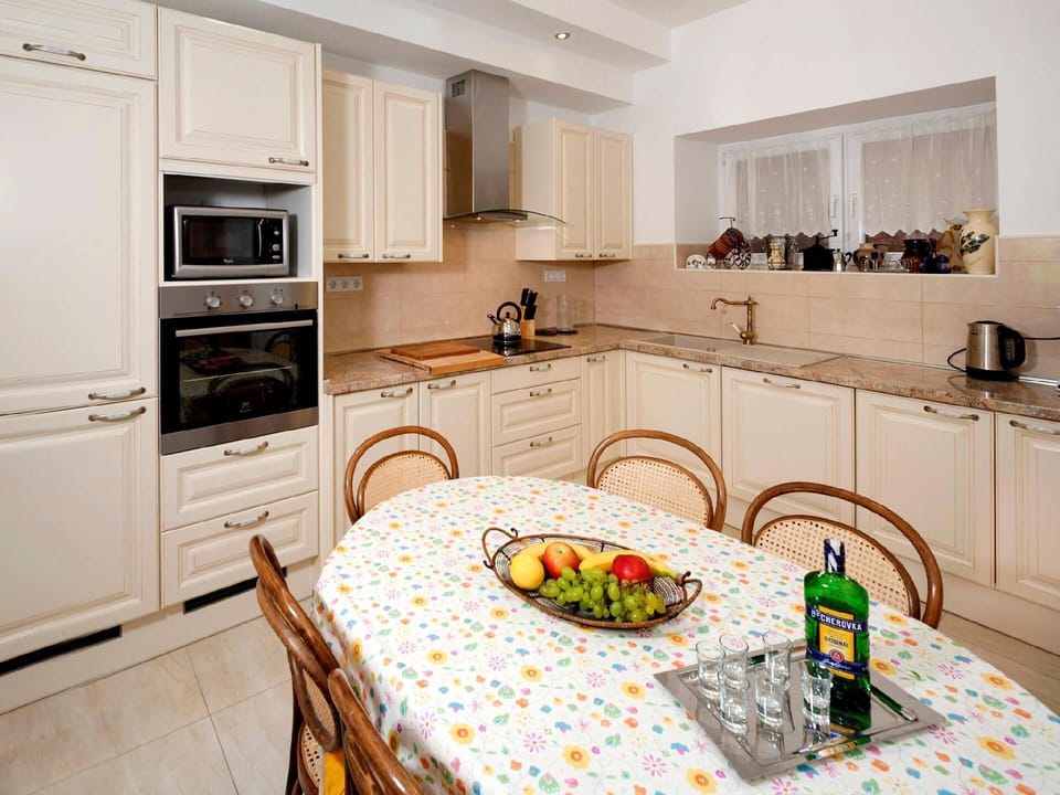 Kitchen area