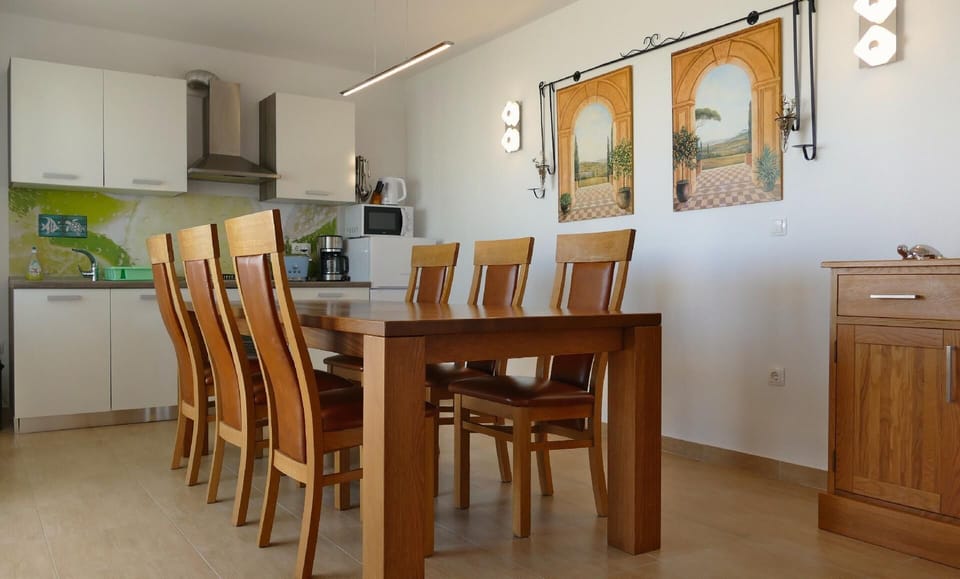 Kitchen area