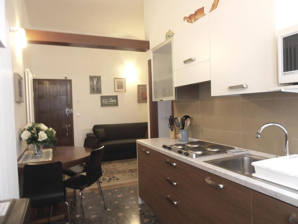Kitchen area. kitchen corner-living room